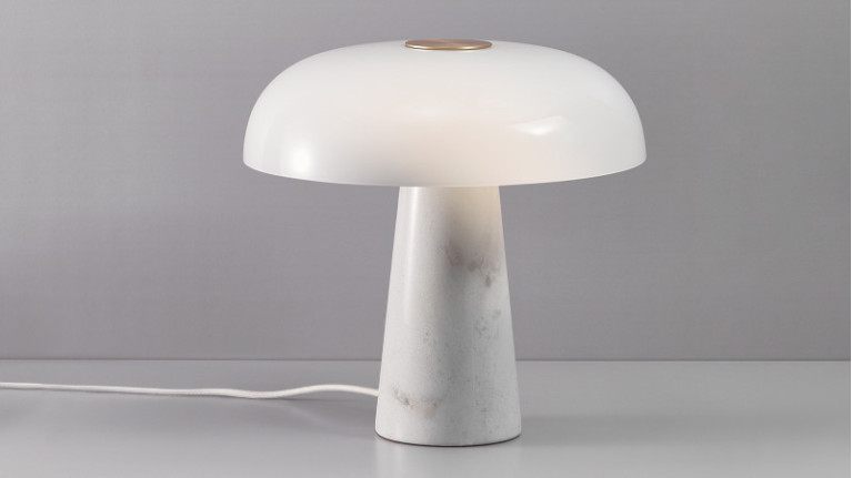 Lampe GLOSSY I Marbre et verre opalin pour ce grand prix de design