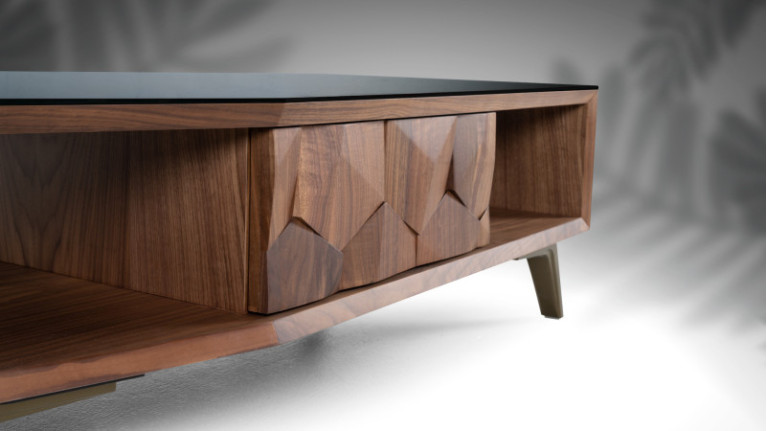 Table basse en noyer MIELLAT - entre le style art déco et contemporain