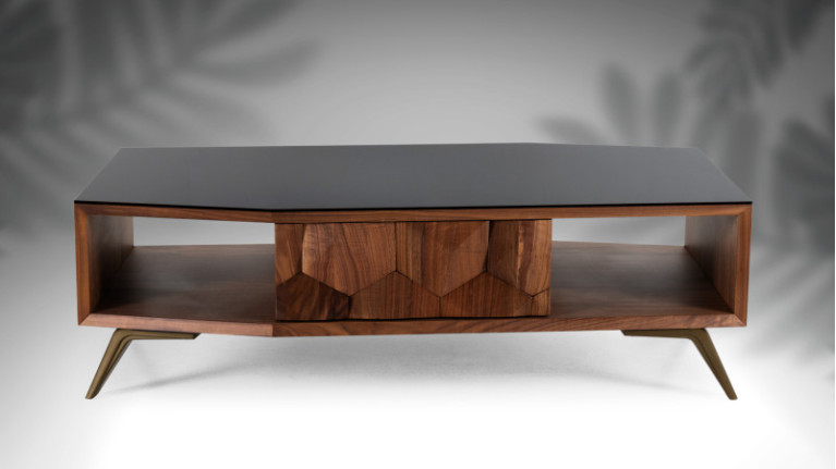 Table basse en noyer MIELLAT - entre le style art déco et contemporain