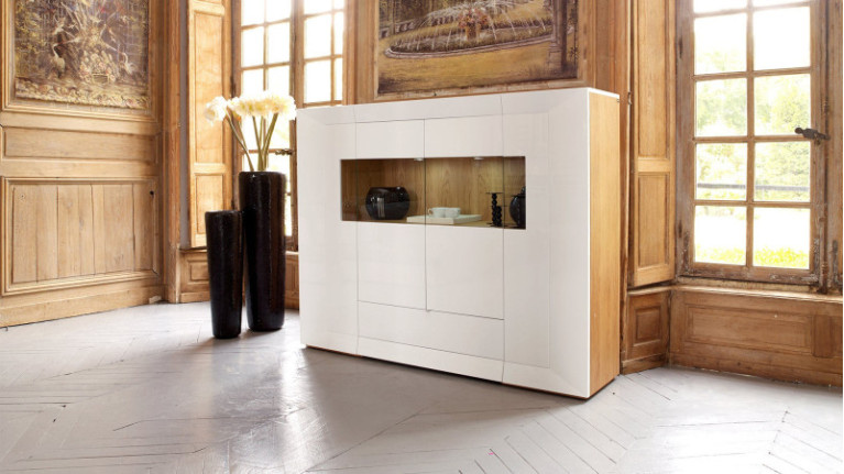 Vitrine 4 portes VIGO | Meuble haut de gamme pour un salon design