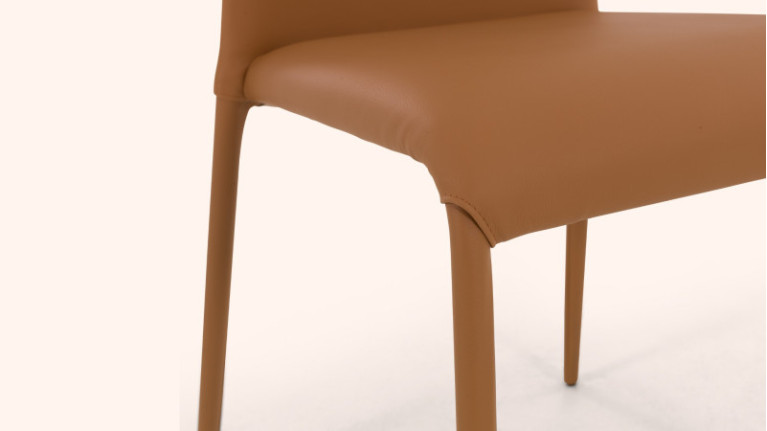 Chaise SVEVA | Confort et design pour votre salle à manger