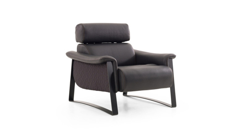 Fauteuil FALCON | L'élégance du cuir associé au tissu.