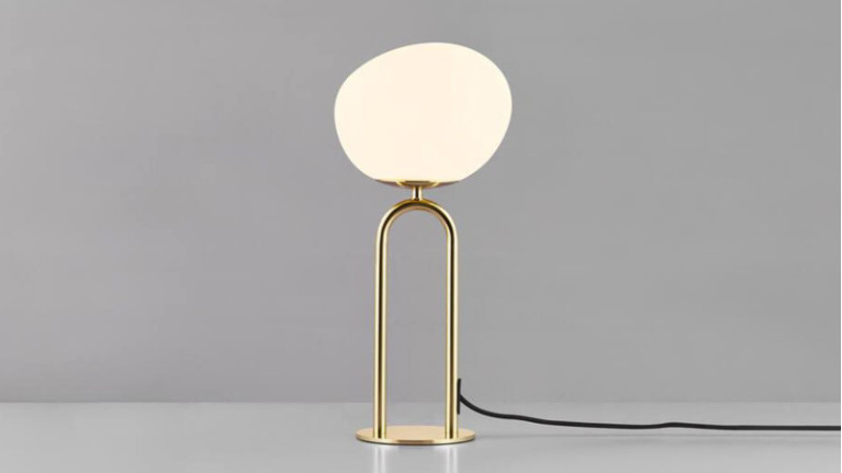 Lampe SHAPES I Abat-jour en verre opale, soufflé à la bouche